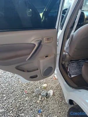 jeepetas y camionetas - vendo toyota rav4 2004  17