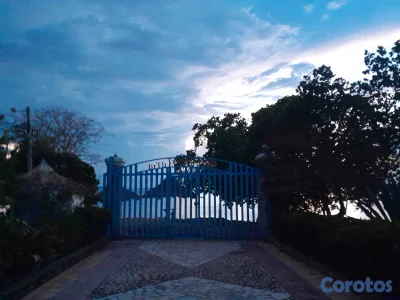 Vendo casa amplia cerca de la playa 