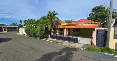 casa en proyecto cerrado residencial ulices perez gurabo 