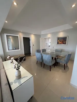 apartamentos - vendo ensanche naco tres habitaciones con su baño balcón dos parqueos piso alto  5
