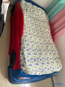 Base de cama para niño.