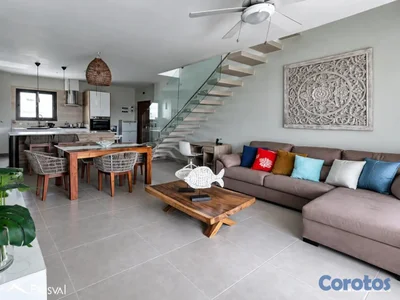 Venta de penthouse amueblado en Pool Garden de 2 Hab