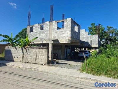 Solar en venta con mejora en Vista Bella Villa Mella