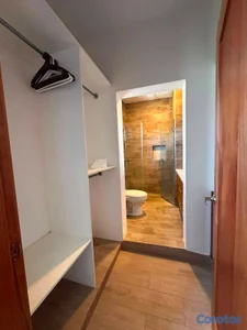 HERMOSA CASA DE VENTA CON VISTA AL MAR Y LA MONTAÑ
