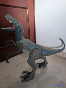 Jurassic World Velociraptor Blue Supercolosal, din