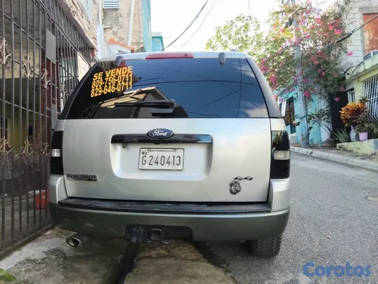 jeepetas y camionetas - Ford Explorer 2010 XLT 4x4 Gas/Gasolina 4
