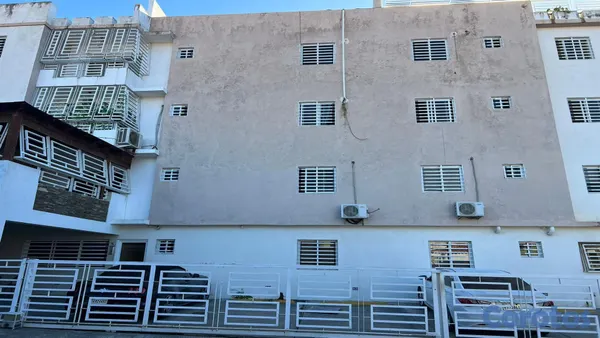 apartamentos - Apartamento Listo  en venta en la Charle de Gaulle con las Américas 2