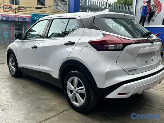 carros - 🚗 ¡Tu próxima SUV puede estar aquí! Nissan Kicks S 6