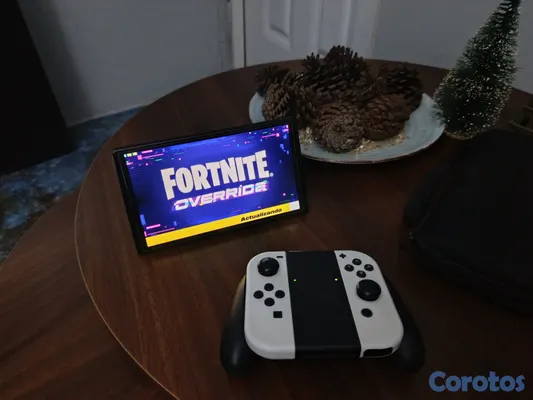 consolas y videojuegos - Nintendo Switch Oled Con Todos Sus Accesorios 4