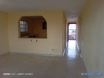 SE ALQUILA APARTAMENTO 