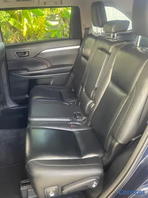 jeepetas y camionetas - Se vende Toyota Highlander 2016 13