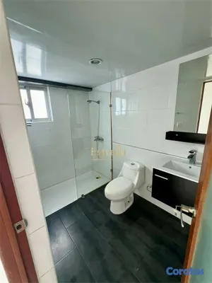 apartamentos - Apartamento en venta (210mts2)de 3 habitaciones ubicado en el sector Bella Vista 9