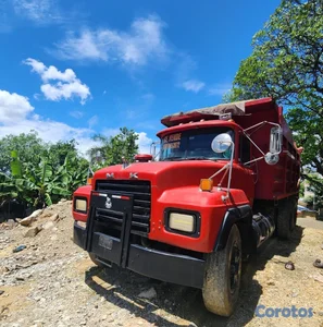 ¡DE OPORTUNIDAD! CAMIÓN VOLTEO MACK RD688S - 18 METROS