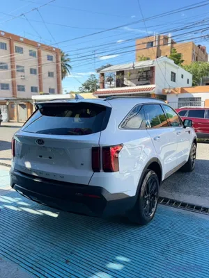 jeepetas y camionetas - 🚙 2021 Kia Sorento S 6