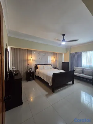 apartamentos - vendo independencia klm 7 piso 4 tres habitaciones 2.5 baños dos parqueos  3