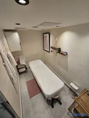 oficinas y locales comerciales - Cabina de estética en alquiler | Espacio equipado  4