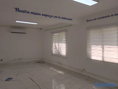 cortinas enrollables 
las medidas están en una de las fotos,desde 1000 pesos 