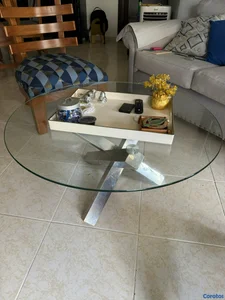 Vendo mesa con tope de cristal 
