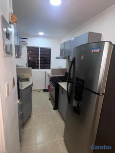 Se alquila apartamento amueblado en paseo del éste