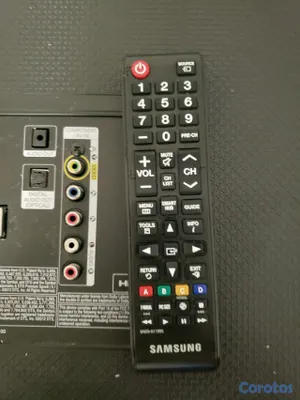 tv - 50 pulgadas Samsung   Funciona bien.  Modelo UN50J5300AFXZP  incluye remoto 3