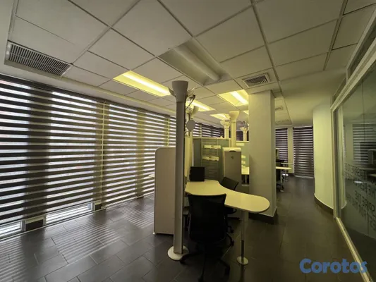 oficinas y locales comerciales - OFICINA INDEPENDIENTE DE 800 M² EN ALQUILER EN NACO | AV. TIRADENTES 9
