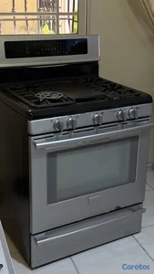 Estufa Frigidaire Gallery de 5 quemadores con plan