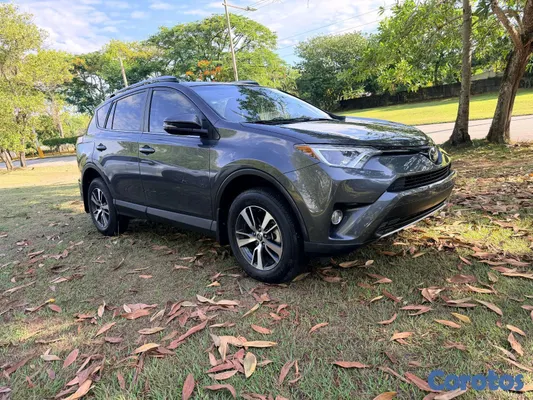 jeepetas y camionetas - Toyota rav4 2018 xle  6