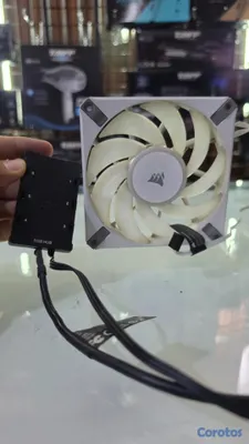 computadoras y laptops - Hub Controladora RGB + Cooler Fan Corsair 2