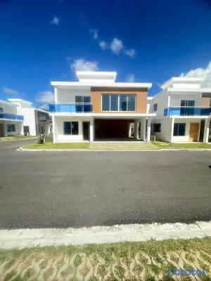 casas - Residencial Palmeras del Sur | Casas de 3 Habitaciones con Piscina 8