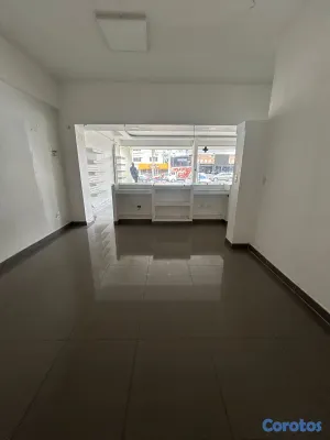 oficinas y locales comerciales - local en alquiler en el primer nivel en los prados 3