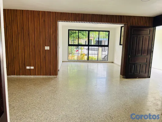 casas - Casa amplia en El Portal av Independencia  7