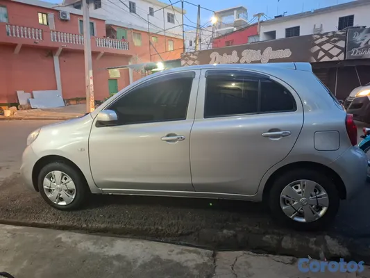 carros - Excelente opción para uso diario, económico y prác 16