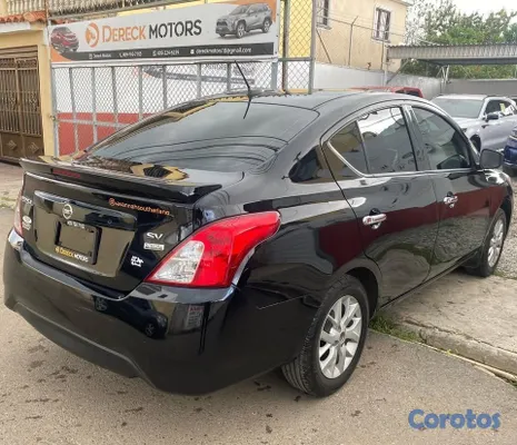 carros - Nissan Versa SV 2017 SPECIAL EDITION 2