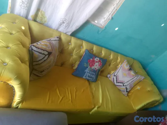 muebles y colchones - usado como nuevo vivo solo tengo 7 meses con ellos pero poco uso por ahora  3