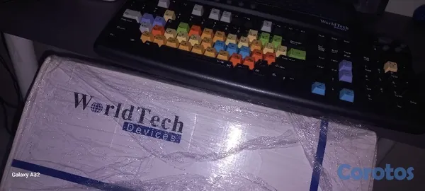 computadoras y laptops - TECLADO MARCA WORLDTECH NUEVO DE CAJA 3