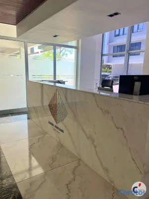 apartamentos - NEWLY RENOVATED COMMERCIAL SPACE FOR RENT IN PUNTA 16