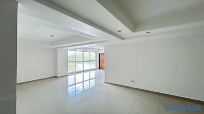 Apartamento con Terraza Privada en Los Restauradores