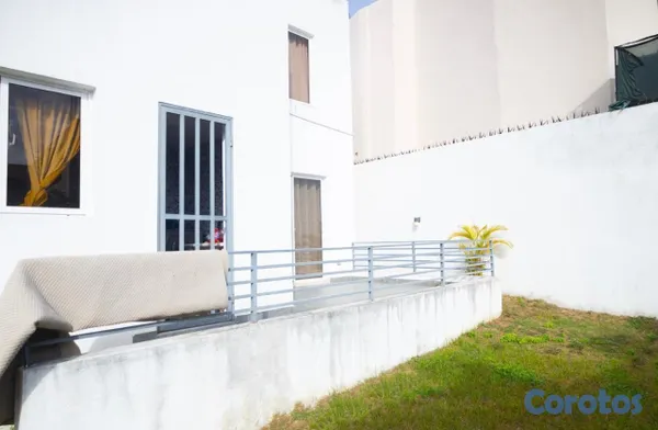 casas - Casa en venta en Residencial Los Hidalgos 4