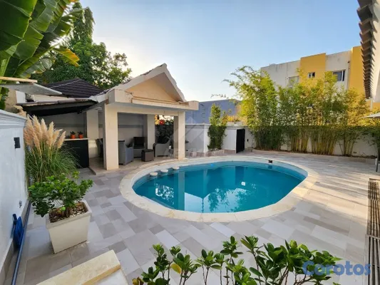 casas - PROYECTO CERRADO CASA CON PISCINA Y PANELES SOLARE 4
