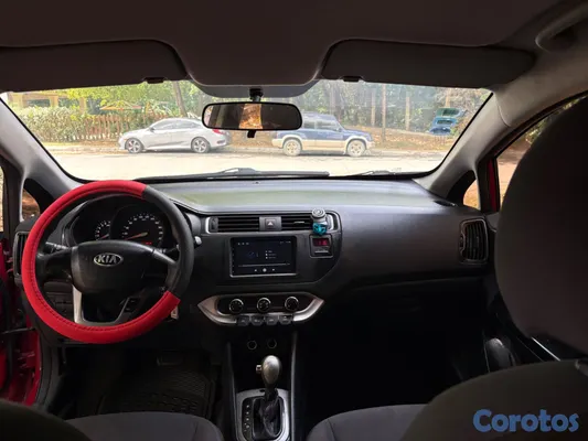 carros - Kia Rio LX 2016  3
