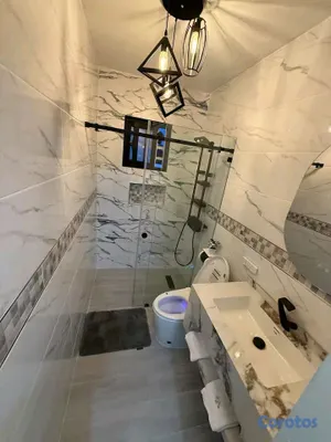 muebles y colchones - 🏡 Villa/Alojamiento de Lujo en Santo Domingo Este | 3 Habitaciones, 5 Baños 6