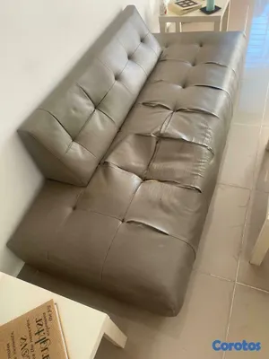 muebles y colchones - Sofa Moderno ! Grande ! 7 x 3 " ! Necesita Algo de 2