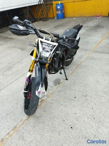 súper moto 4k tr 250
