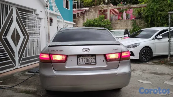 carros - Hiunday N20 2014 este carro está en perfectas condiciones, revisión cada 3 meses 4