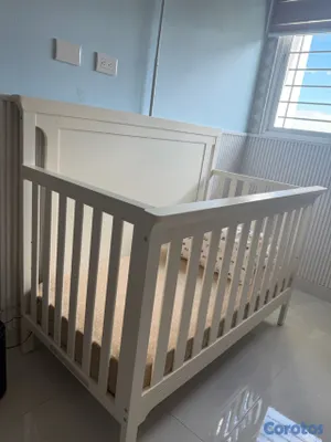 muebles - Cuna 3 etapas convertible en cama + colchón + sábanas 3