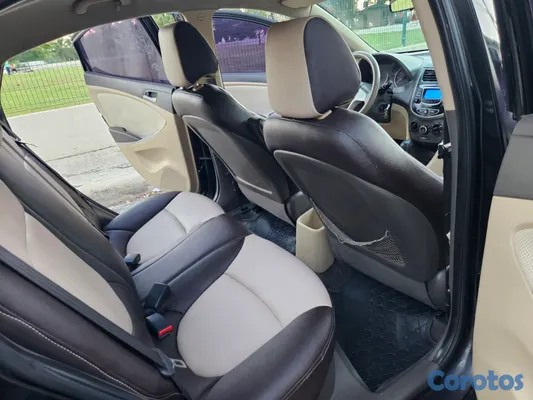 carros - hyundai accent 2013  3