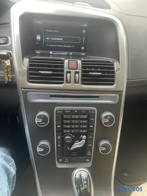 jeepetas y camionetas - VENDO JEEP  VOLVO XC-60 AÑO 2014 CON PEQUEÑO INVEN 4