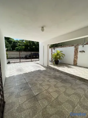 casas - vendo casa avenida Independencia KLM 9 dos niveles tres habitaciones con baño  14