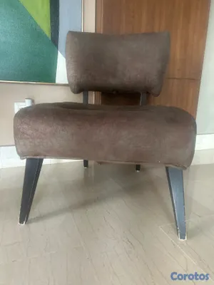 muebles y colchones - Butacas de tela marrón con patas de madera 
 4