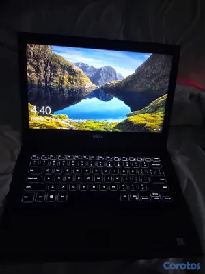 computadoras y laptops - Laptop Dell 2 in 1 i5 8va gen 4